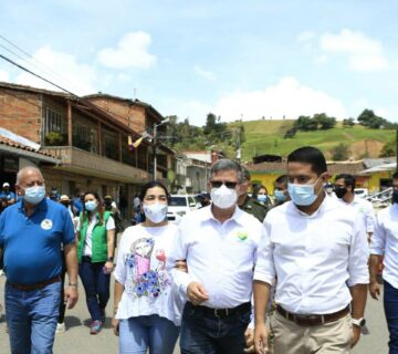 05 Firma Alianza 03 1 360x320