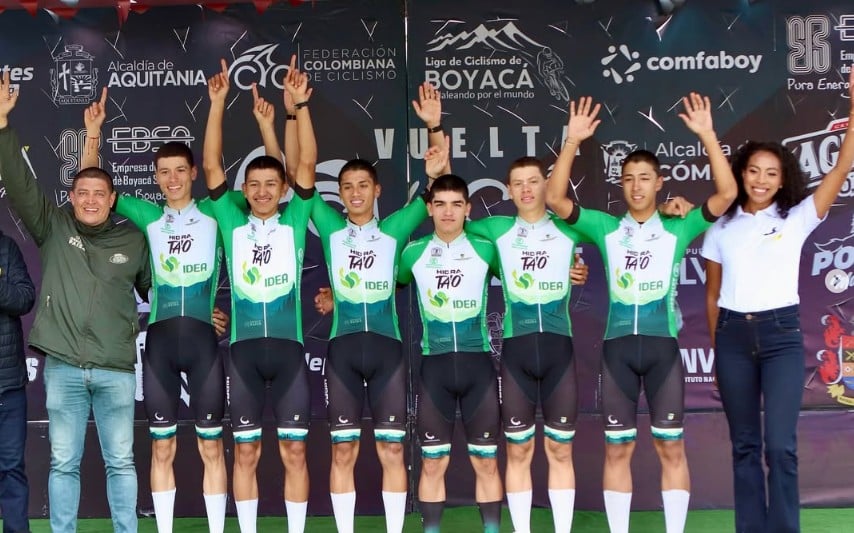 Equipo Orgullo Paisa Juvenil en la Vuelta a Boyacá 2025