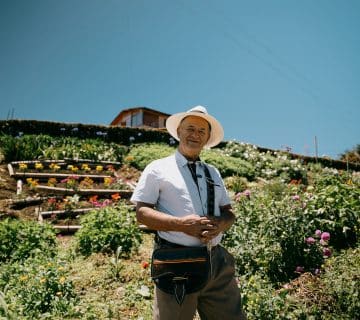 Paisaje antioqueño con campesino